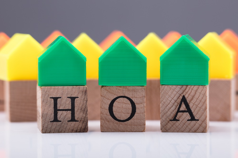 Pros of Living in a Community With an HOA